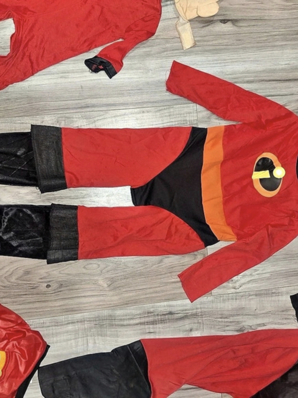 Disney The Incredibles Costume Superhero Costume in Red & Black Like New